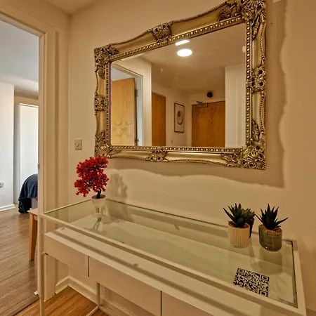 Sidemersey Livings- Convenient And Central 2-Bedroom Haven In L1 Liverpool Exterior photo
