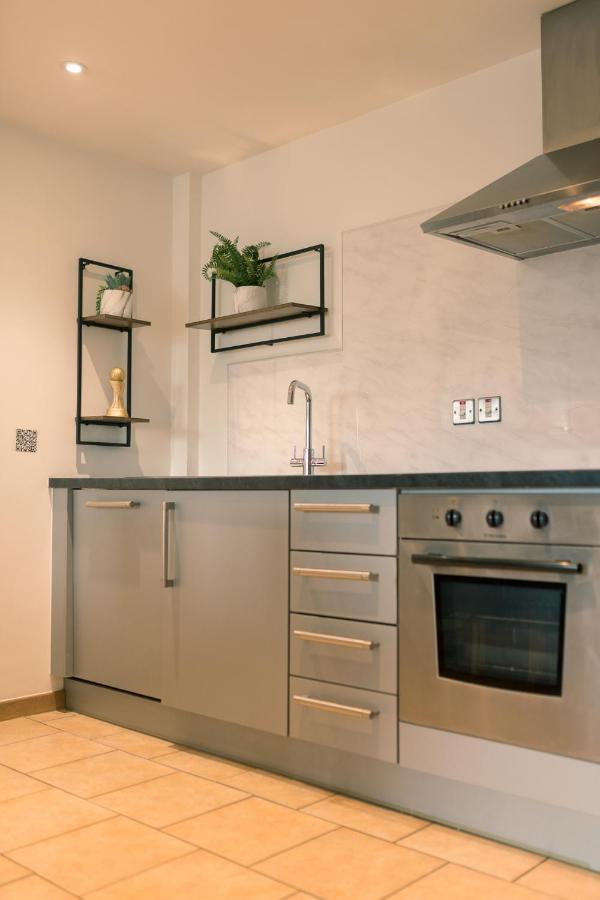 Sidemersey Livings- Convenient And 2-bedroom Haven In L1 Apartamento *